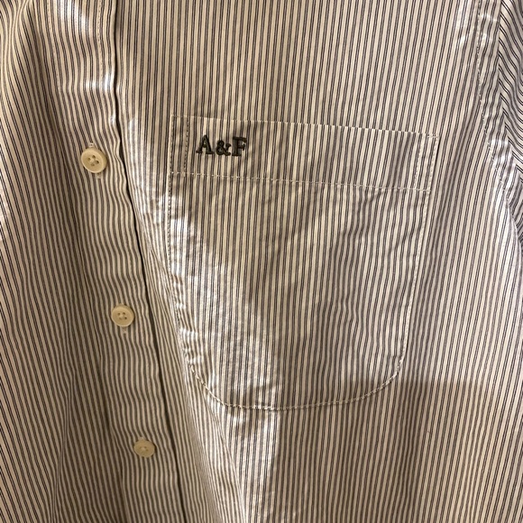 Abercrombie muscle button down shirt in a blue and white stripe. Size large. - Picture 3 of 4